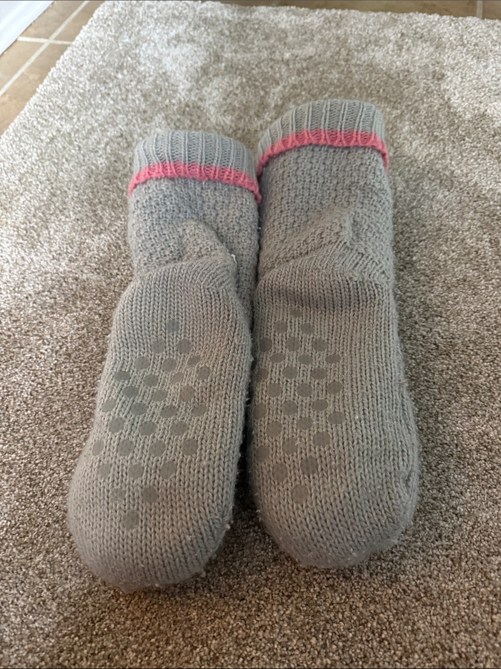 🛍️🐰Bunny Slipper Socks! - Picture 2 of 3